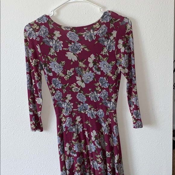 2 for $20 Women’s Floral dress - Picture 4 of 4